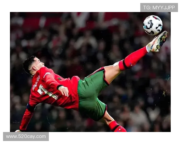 欧洲最小足球明星的传奇故事与成长历程揭秘